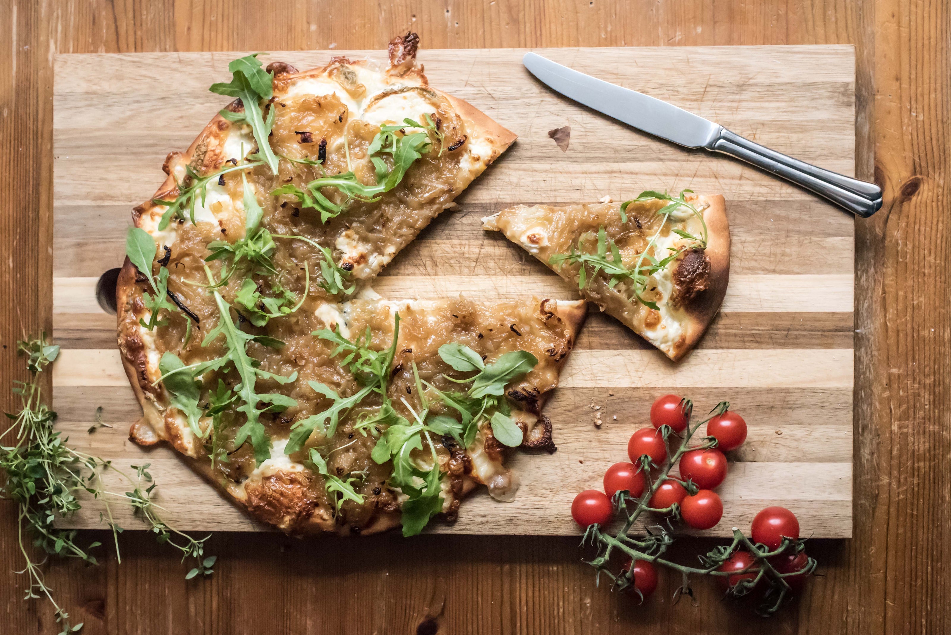 Goat's Cheese and Caramelised Onion Pizza