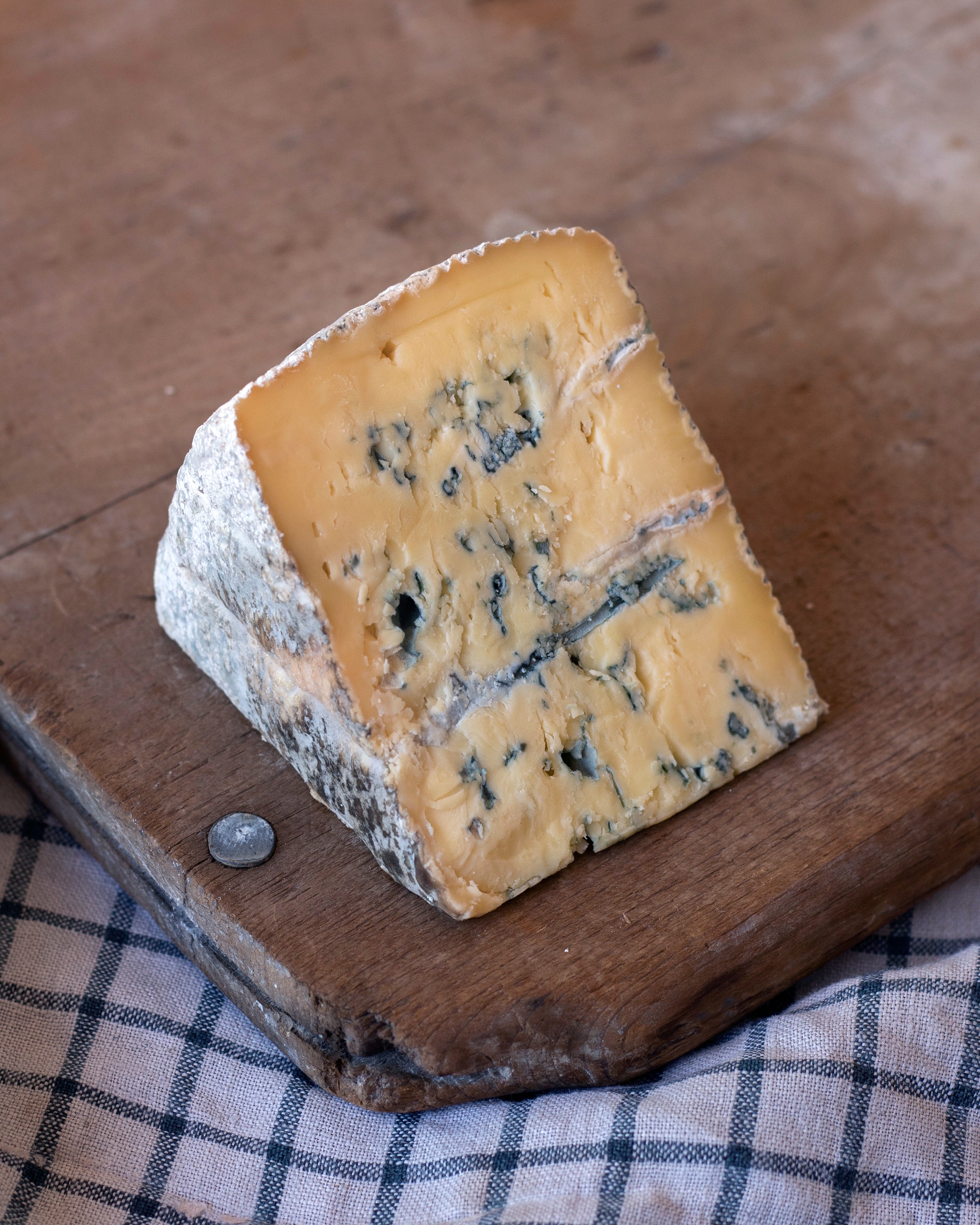Moo'dy Blue - Jersey Cow's Milk Cheese – White Lake Cheese